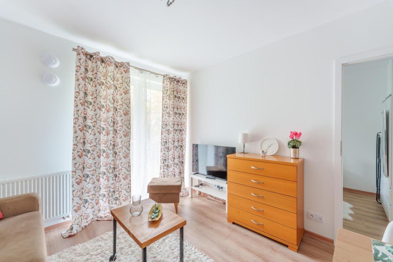 Baltica Maczka Cosy Apartment Kolobrzeg Exterior photo